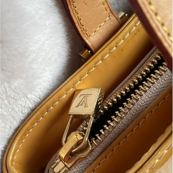 Louis Vuitton vernis Houston embossed shoulder bag stunning bag - Picture 14 of 17